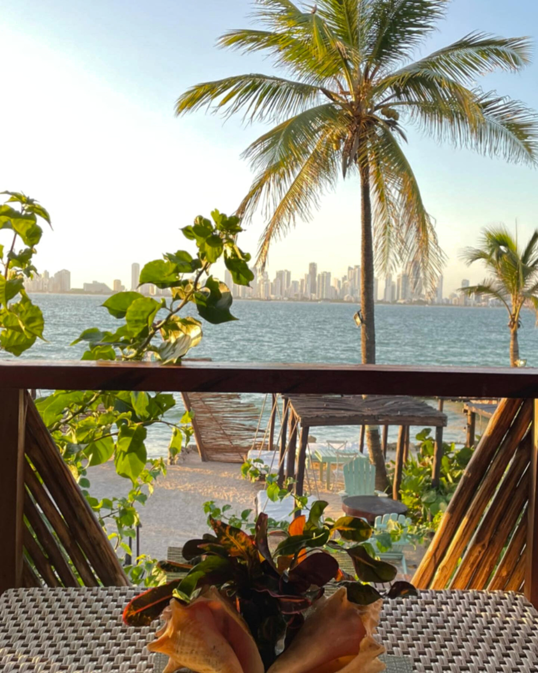 Vista al mar en playa privada de Cartagena de Indias